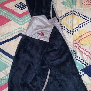 The North face sweater